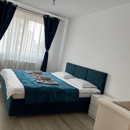 Tractoru Premium Studio Brasov Luaran gambar