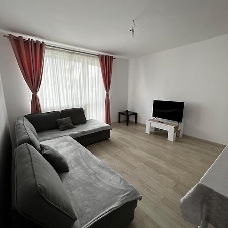 Tractoru Premium Studio Brasov Luaran gambar